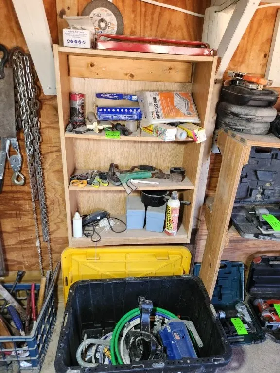 Contents of Shelf & Tote