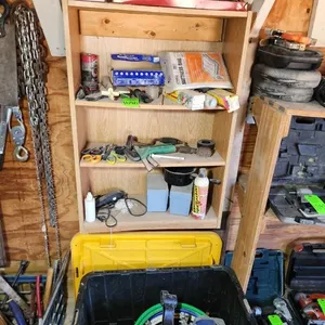 Contents of Shelf & Tote