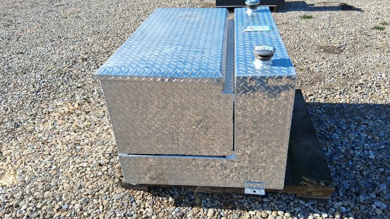 UWS Fuel/ Toolbox Combo