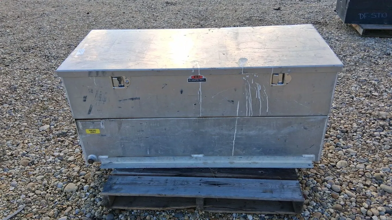 CC Industries Fuel/ Toolbox Combo