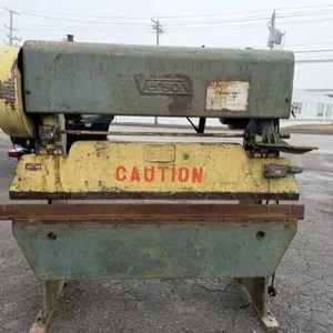 Verson 25 Ton Press Brake