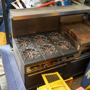 Garland 6-Burner Gas Range & Double Oven/Griddle
