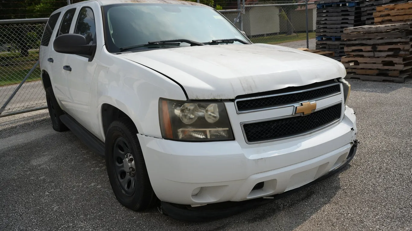 2014 Chevrolet Tahoe (Wrecked) - Will Need to be Towed