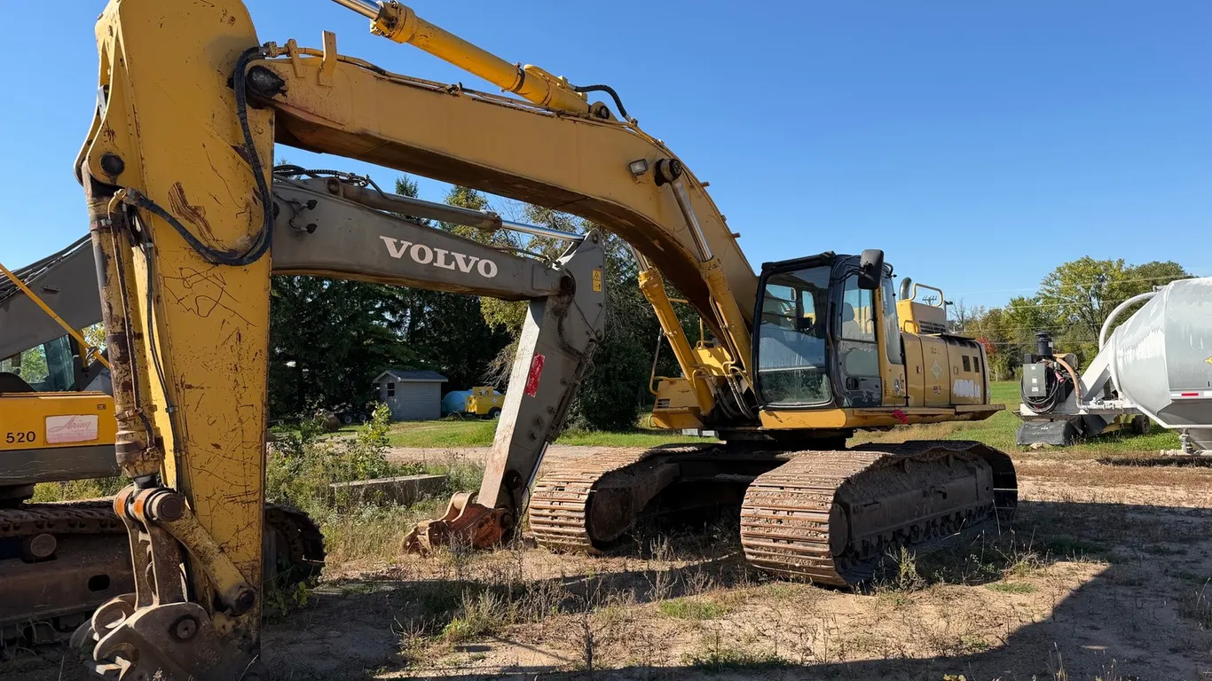 Deere 450C LC Excavator