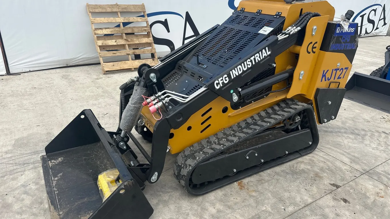 CFG Industrial KJT27 Mini Skid Steer