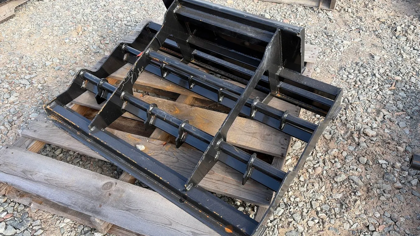 Approx. 38" Unused Mini Skid Steer Land Leveler Attachment