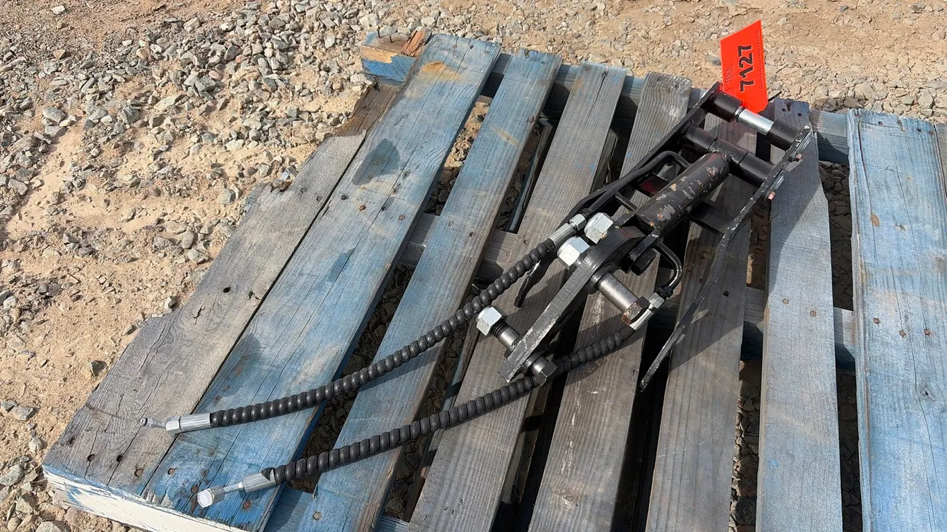 Unused Mini Excavator Hydraulic Thumb