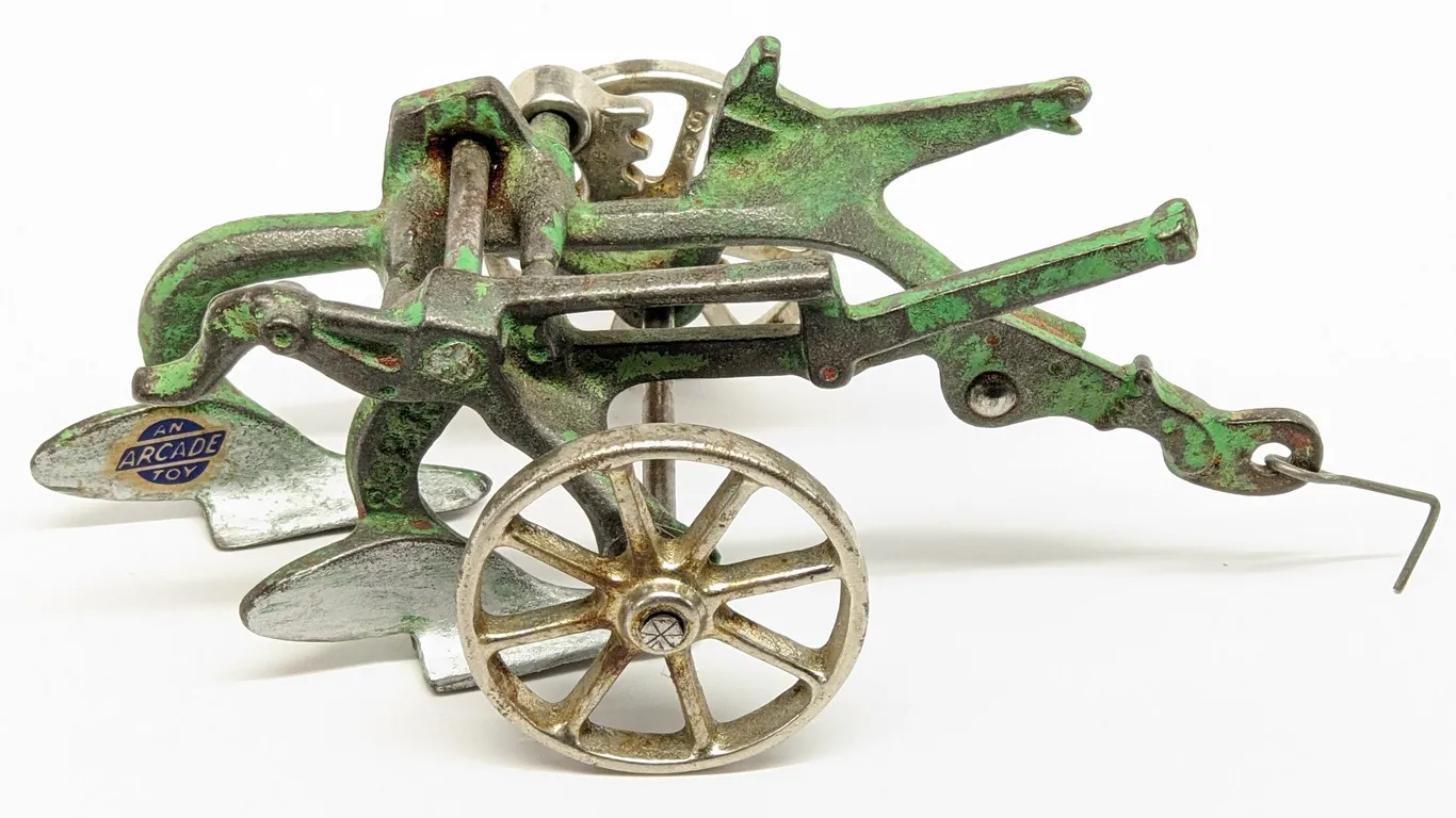 ARCADE CAST IRON JOHN DEERE TOY TRACTOR PLOW