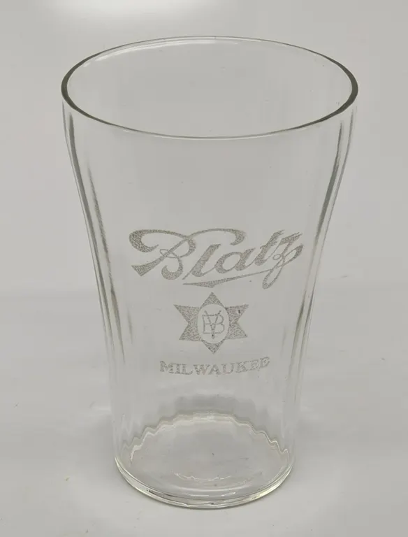 PRE PROHIBITION BLATZ BEER DRINKING GLASS MILWAUKEE WISCONSIN