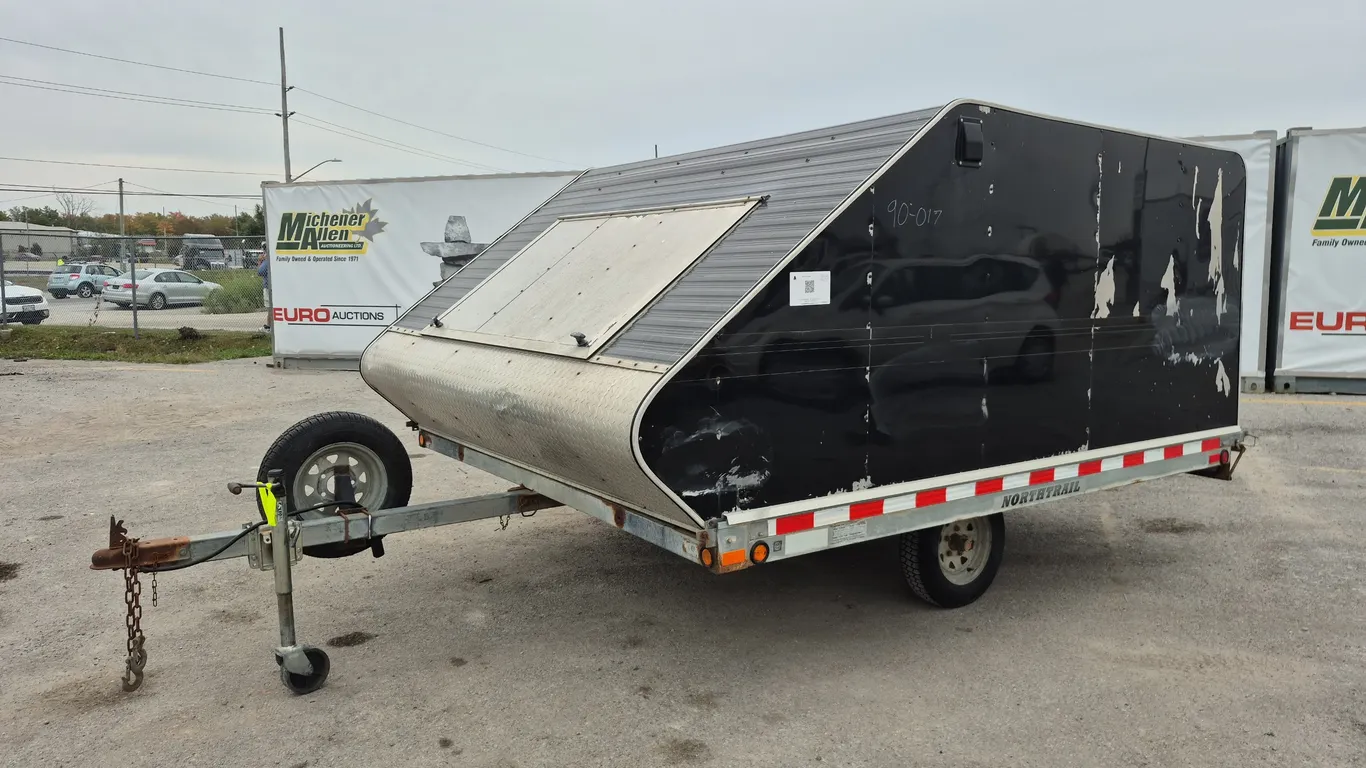 2013 Northtrail Trailer S/A Enclosed Trailer