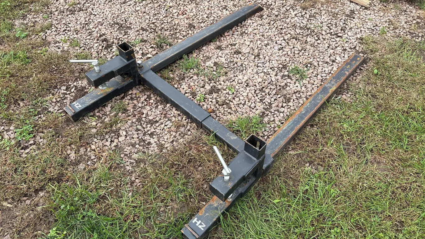 Clamp On Bucket Pallet Forks