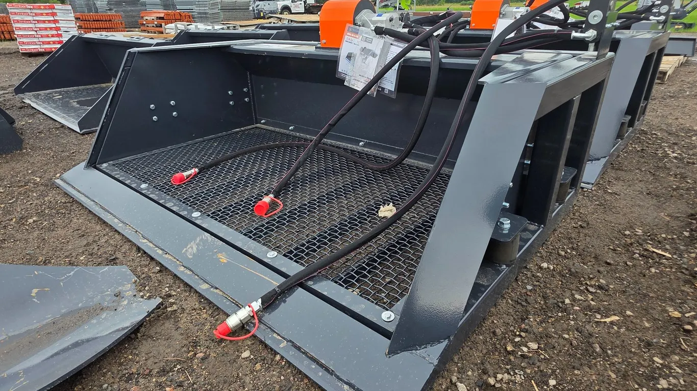 New 2026 Wolverine Screening Bucket, SB-12-72W