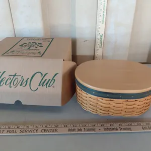 2001 Longaberger Collectors Club Harmony Basket No. 2 W/3 Pc Protector, Lid, & Box 9.75"X7.75"X4.25"