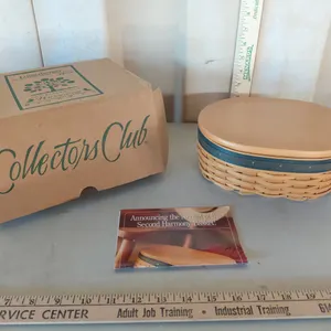 2001 Longaberger Collectors Club Harmony Basket No. 3 W/2 Protectors, Lid, & Box 9"X7"X3.75"