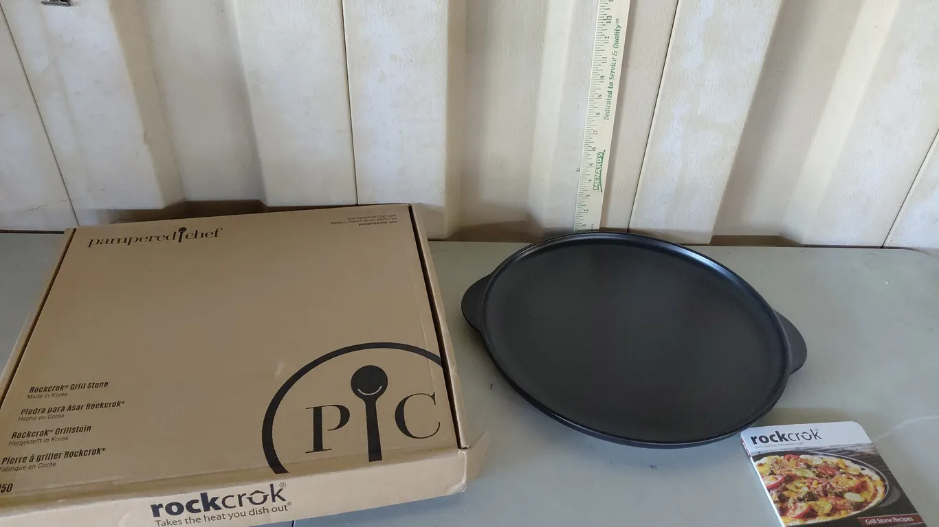Pampered Chef Rockcrok Grill Stone New In Box