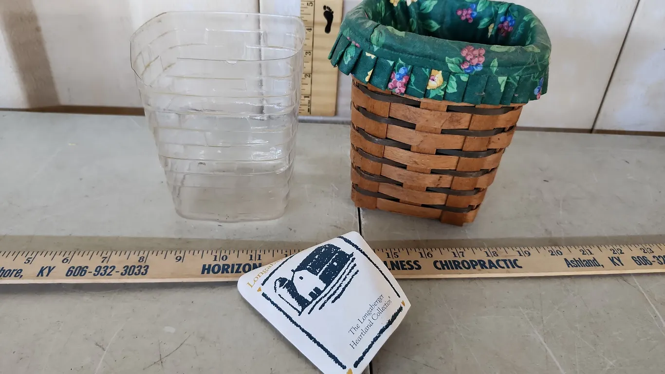 1993 Longaberger Small Spoon Basket W/Liner & Protector 5.5"X5.5"X6" Damage/Discolored (Needs Cleane