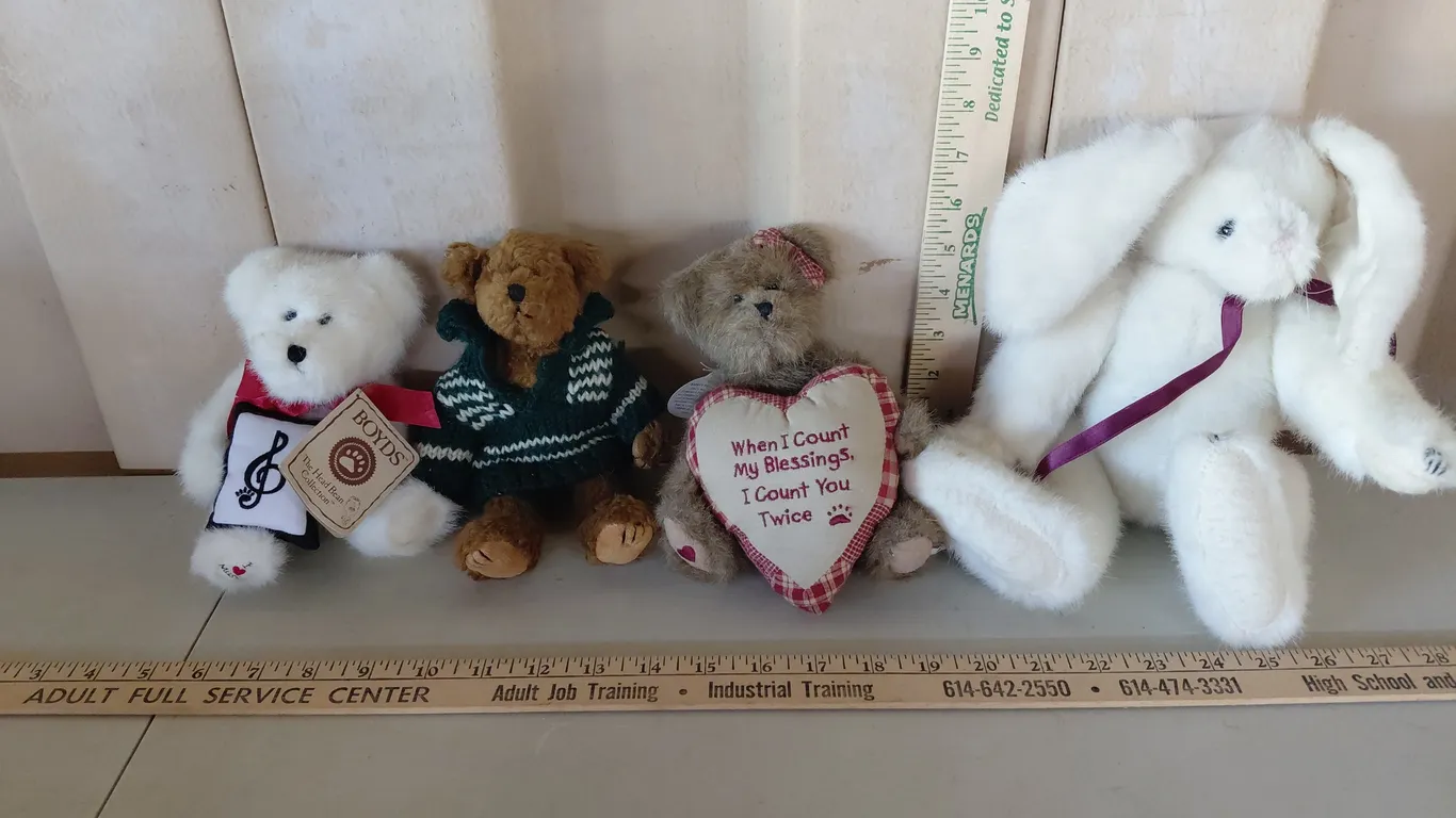 2 Boyds Bears, 1 TY Bear, & Boyds Bear Bunny Rabbit