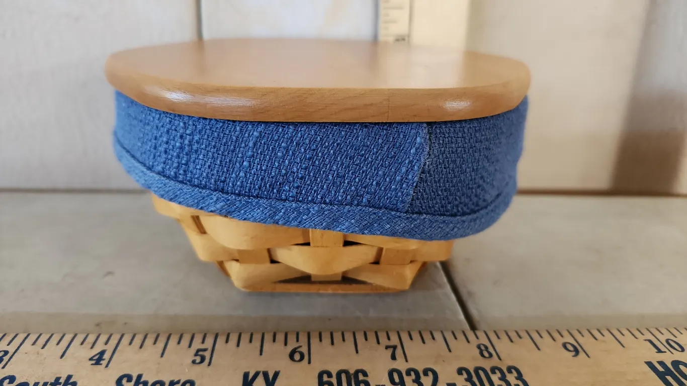 2002 Longaberger Sage Basket W/Liner & Lid 6"X5.5"X2.75"