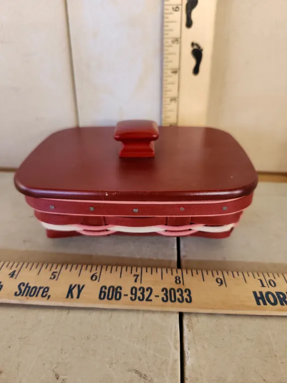 2011 Longaberger Key To My Heart Basket W/Liner, Protector, & Lid 6.5"X4.75"X2.5"