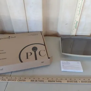 Pampered Chef Medium Entertaining Platter In Box 13"X8.5"