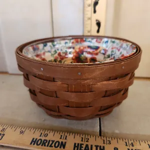 2012 Longaberger Small Roundabout Basket W/Liner & Protector 7"X3.5"