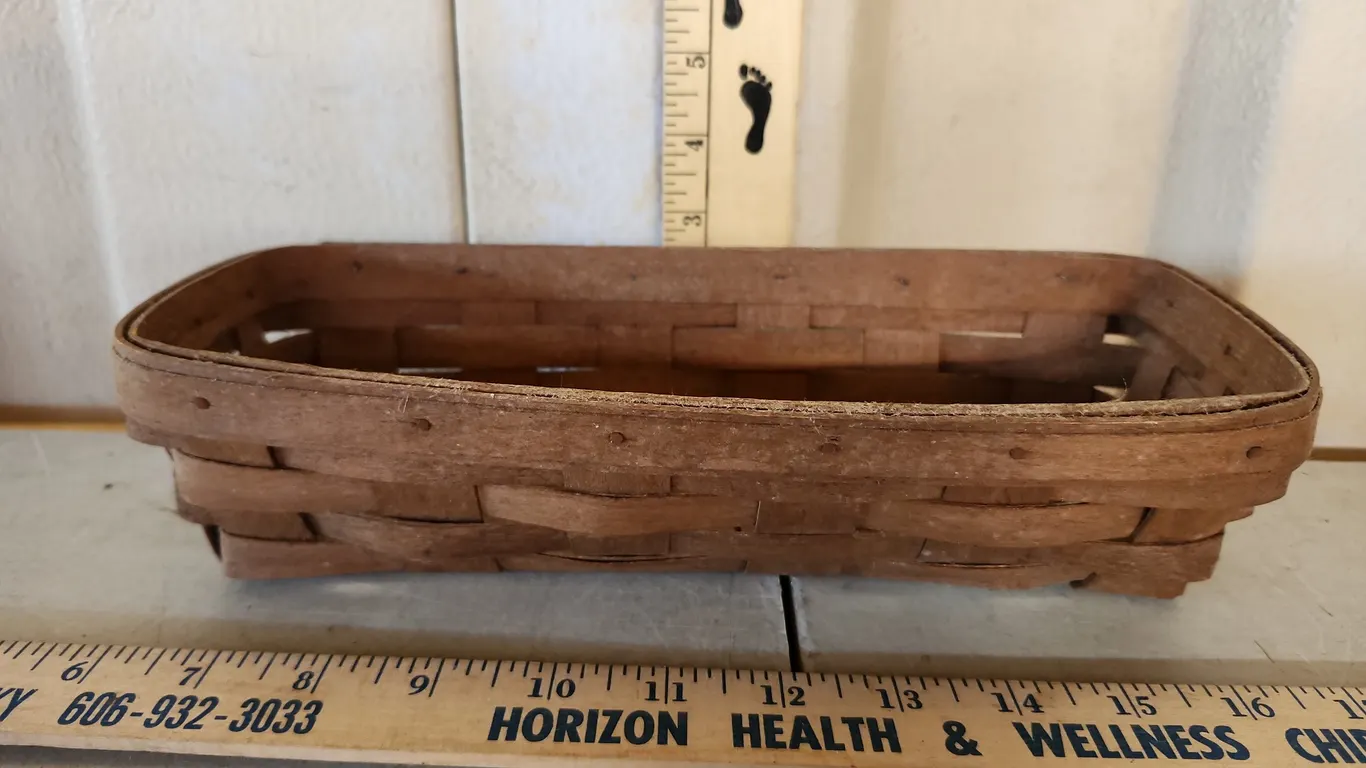 1991 Longaberger Cracker Basket 11.5"X5"X2.25" (DusTY Needs Cleaned)