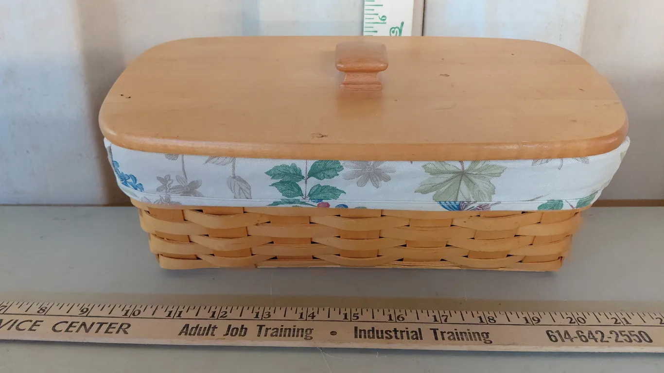 1999 Longaberger Envelope Single Basket W/Liner, Protector, & Lid 12"X5.5"X5.5"