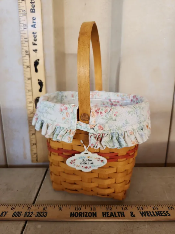 2001 Longaberger Mothers Day Vintage Blossom Basket W/Liner, Protector, & Tie On 7.5"X6.5"X6.75"