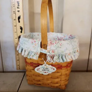 2001 Longaberger Mothers Day Vintage Blossom Basket W/Liner, Protector, & Tie On 7.5"X6.5"X6.75"