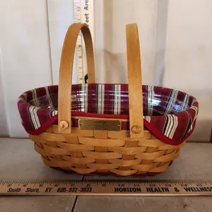 2004 Longaberger Christmas Collection Get-Together Basket W/Liner & Protector 12"X10"X5.25"