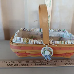 2000 Longaberger Early Blossom Basket W/Liner, Protector, & Tie On 11"X7.5"X8"
