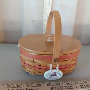 1998 Longaberger Mothers Days Tea For 2 Basket W/Liner, Protector, Tie On, & Lid 7.75"X6.75"X4"