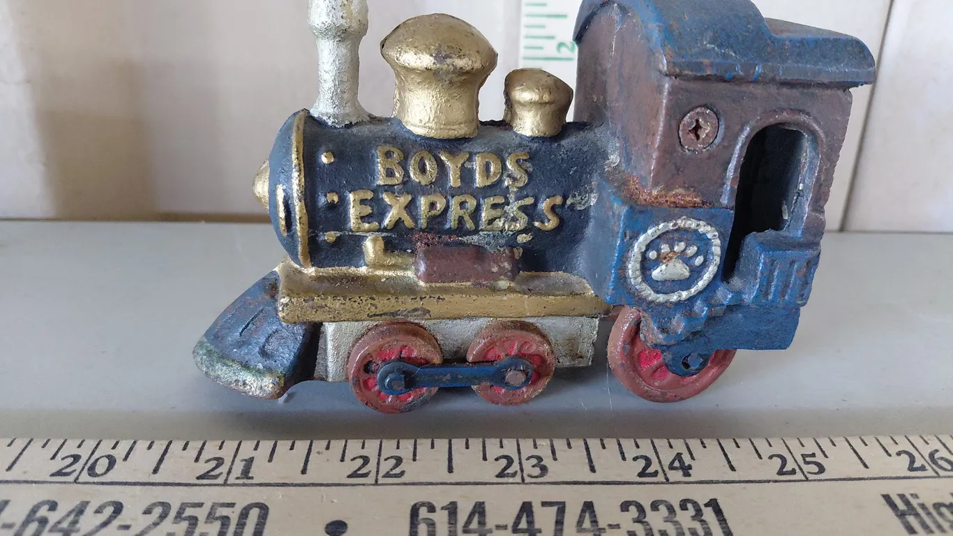 Boyds Bear Train, Cast Iron