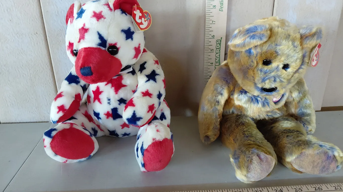 2 TY Beanie Buddies-Clubby III & Red