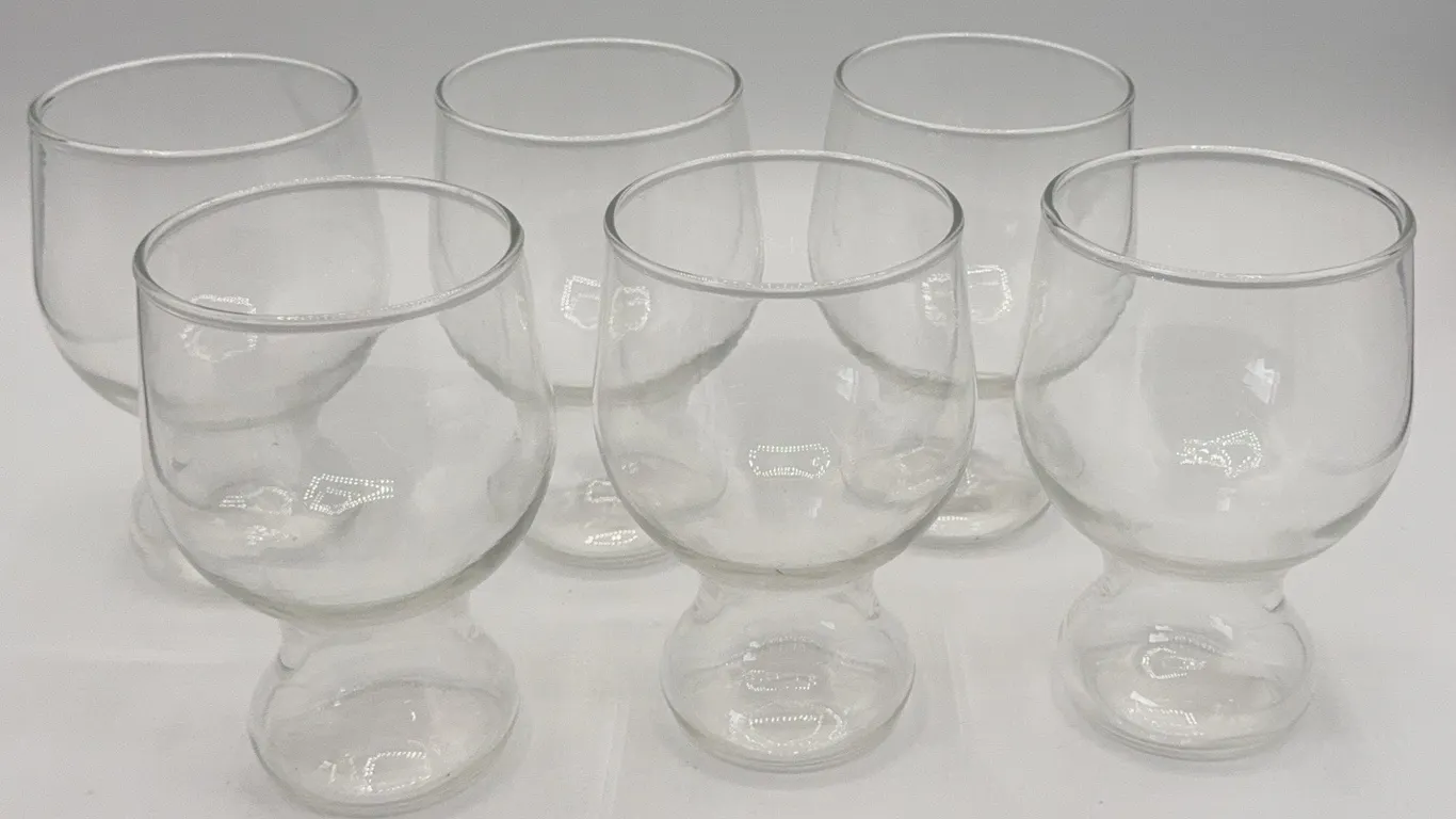 6 Vintage Glass Goblet/Footed Drinking Glasses - Retro Barware