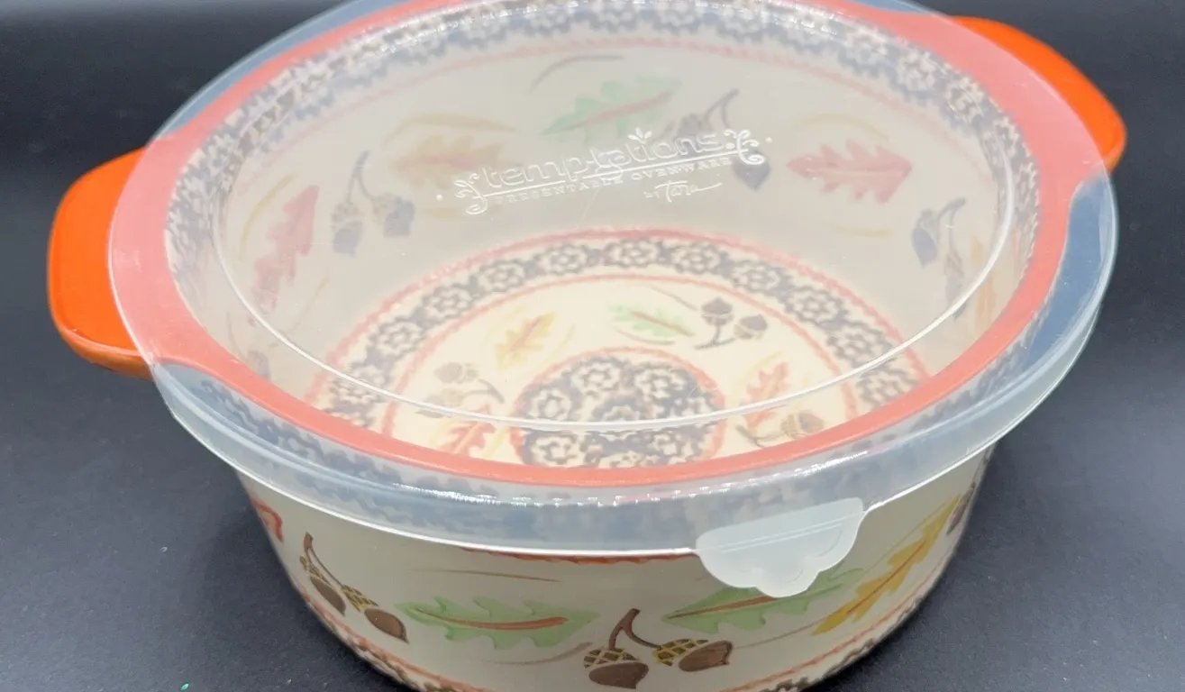 Temptations Old World Casserole Dish - 1.75 Quart W/Lid