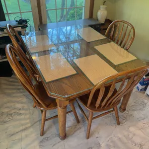 Dining table with four chairs glass top ￼