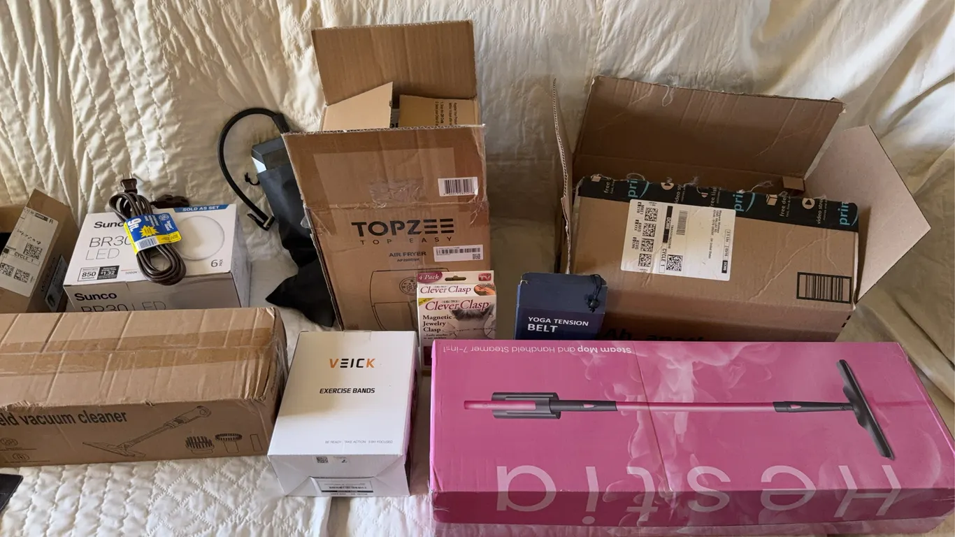 Lot of miscellaneous tools, vacuums and air fryer
