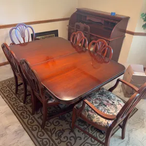 Very Nice dining table with Cover ￼