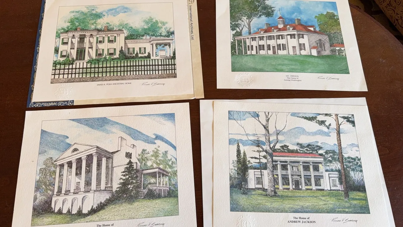 Valuable collectors prints with letters of authenticity