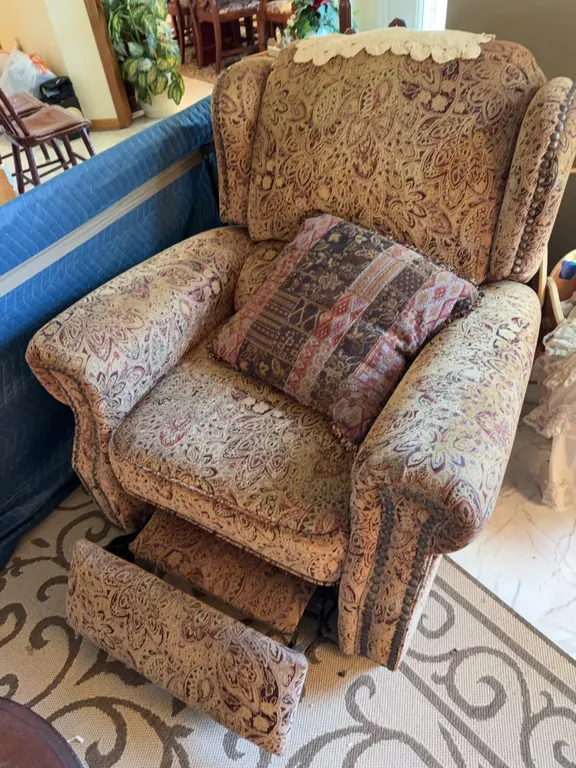 Floral design designed reclining chair