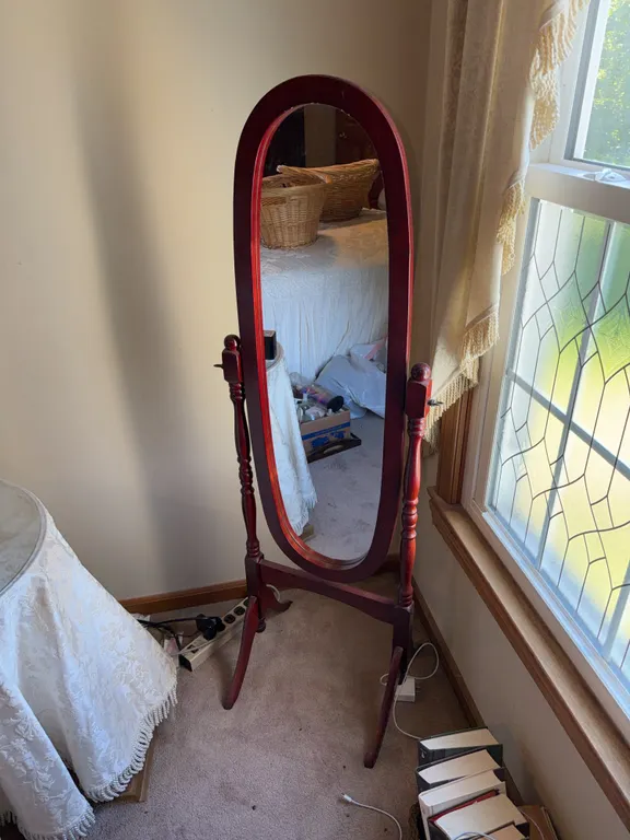 Stand Up Mirror