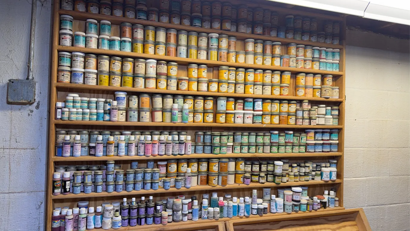 Large Lot of enamel paint 