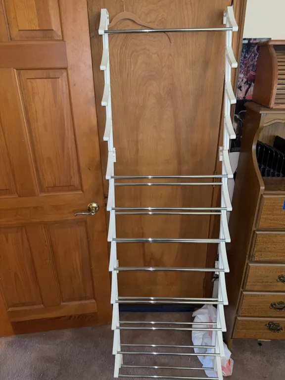 Plastic shoe rack