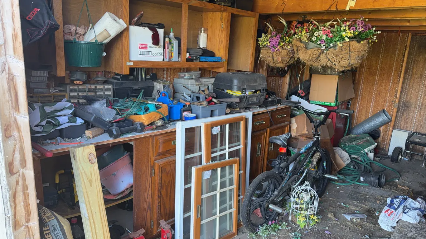 Large Clean Out Tools, Power Tools, Tool Box’s, Buke and More
