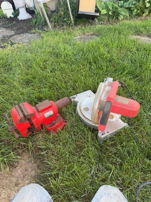 Bench Vise and Table Saw