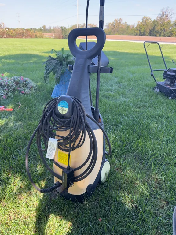 High-pressure electric pressure washer