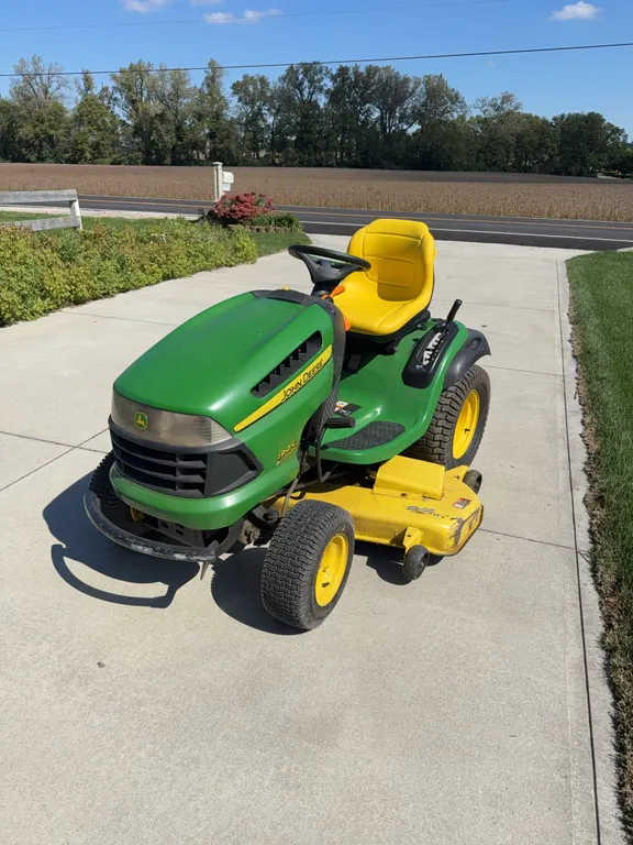 John Deere lawnmower, dual intake 100 series running condition 54” deck 1528 hrs