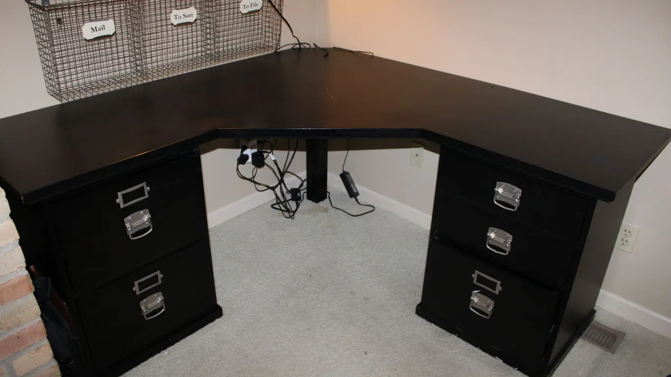 Pottery Barn Bedford Corner Office Desk