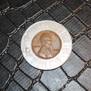 1939 New York World's Fair Stork Club Encased Lincoln Cent